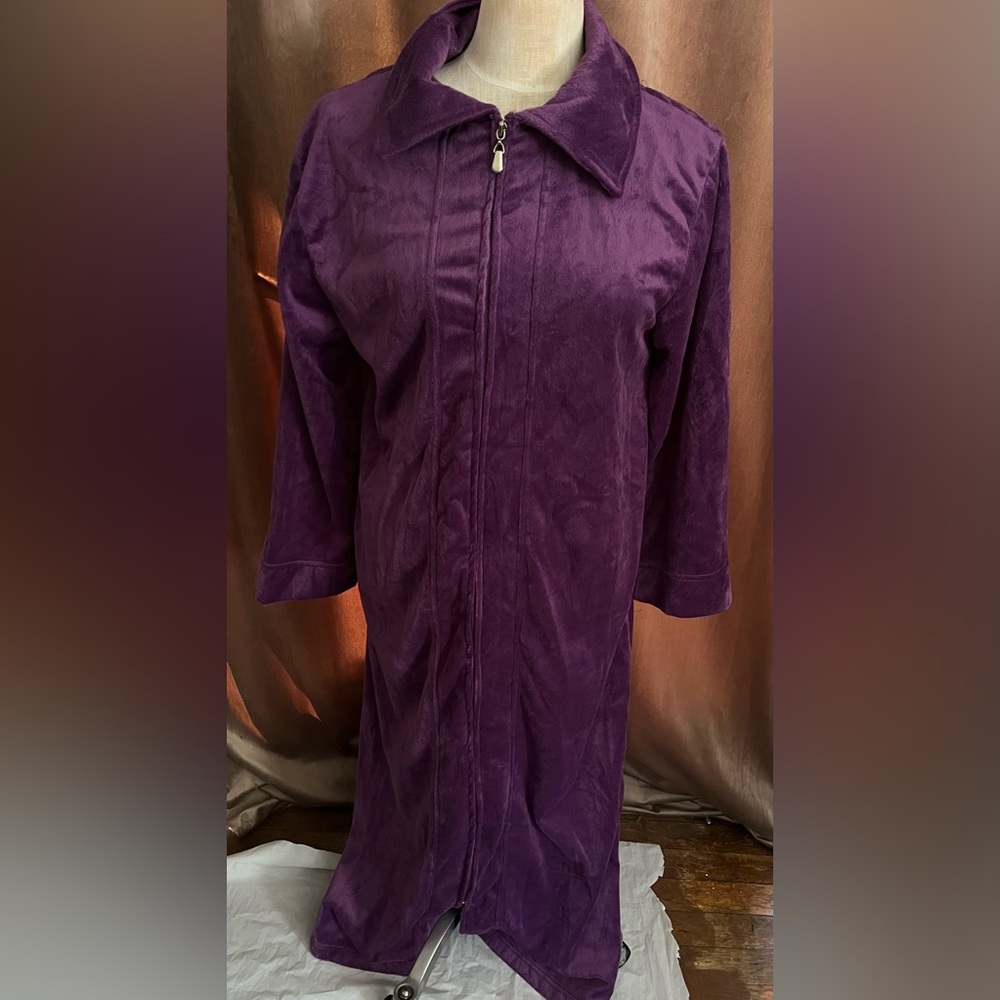 NWTG/ VTG/ Sears Cypress full zip long robe/ small/ purple fleece/ side pockets